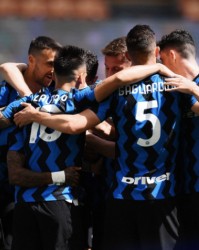  国际米兰创纪录连胜，提前锁定半程冠军  