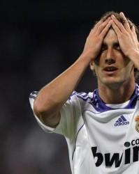  意甲金靴争夺白热化四大射手差距缩小  