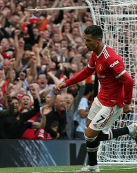 11, 斯特拉斯堡新援首秀梅开二度  